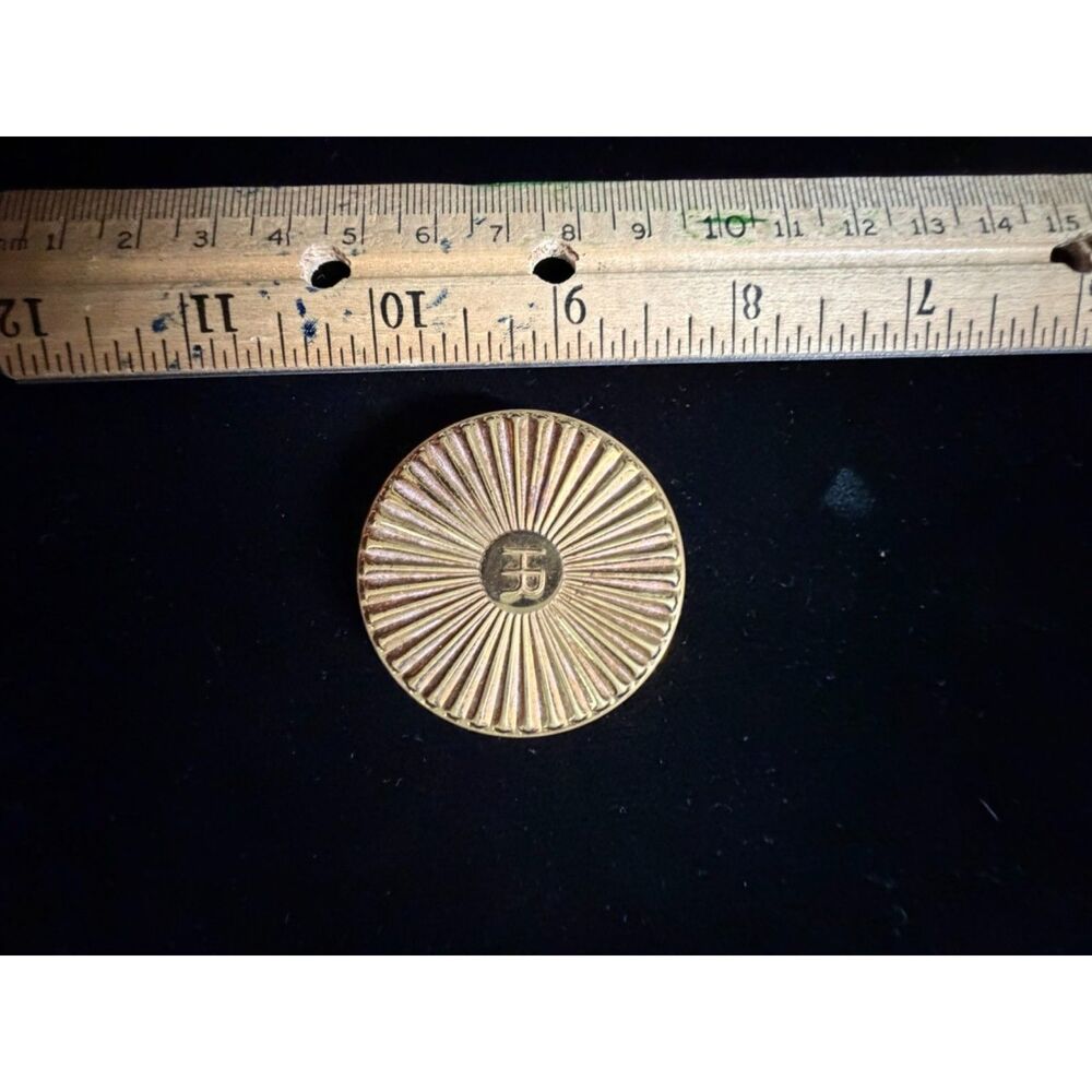 vtg. Helena Rubinstein gold tone compact with sunburst design